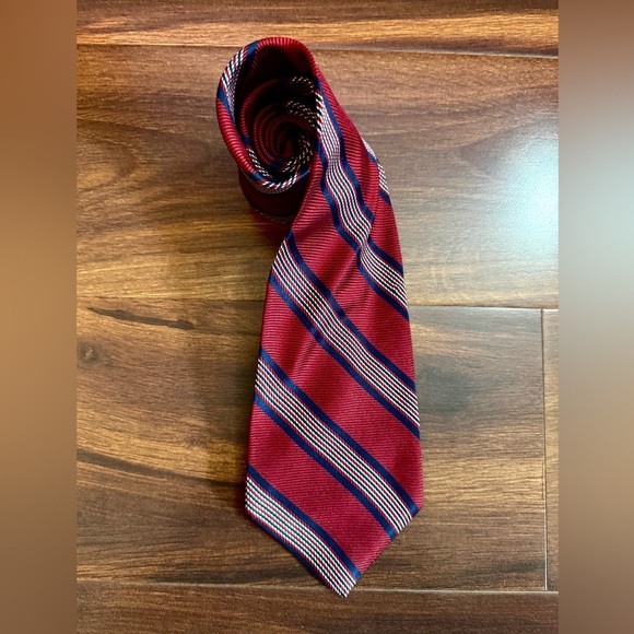 BROOKS BROTHERS Pure Silk Red and Blue Striped Men's Tie - Picture 1 of 8